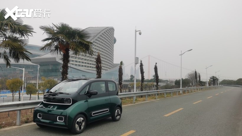 和表哥交换体验欧拉黑猫和宝骏KiWi EV，结果很惊喜！