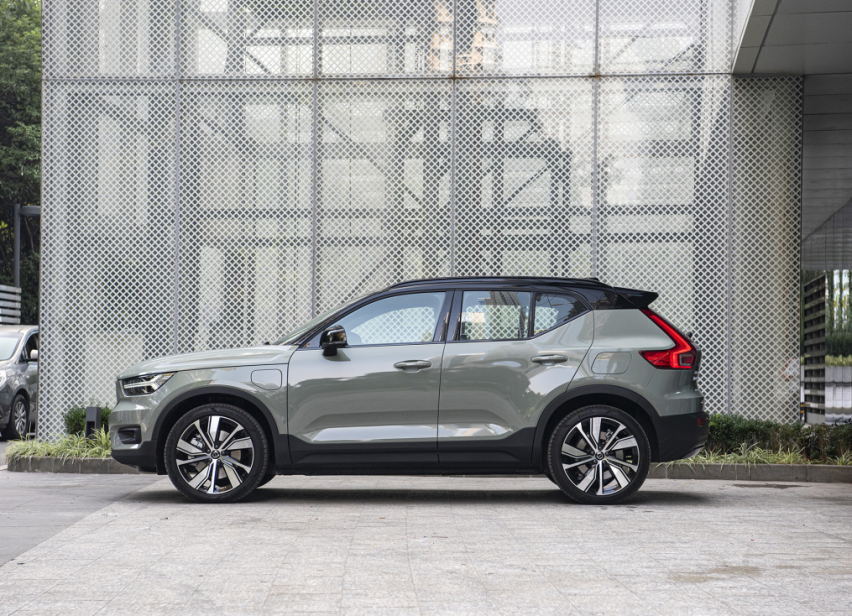 ​沃尔沃XC40纯电版新增一款高配车型