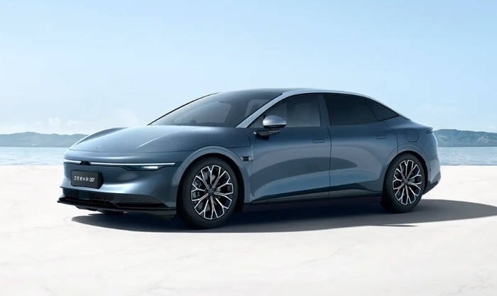 启航2024之吉利汽车：快马加鞭，进攻的号角从银河E8开始