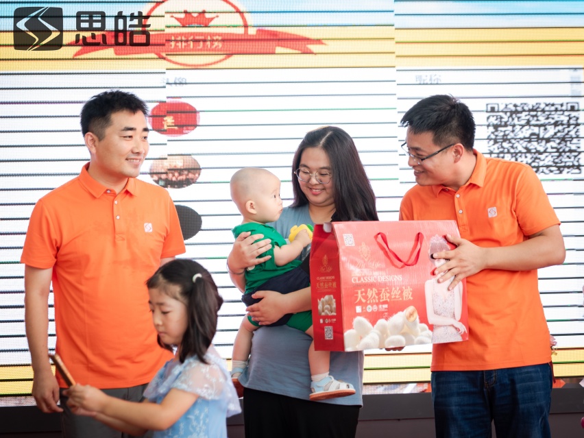 思皓新能源天津盈通万里体验店盛大开业 爆款潮车E10X惊艳亮相