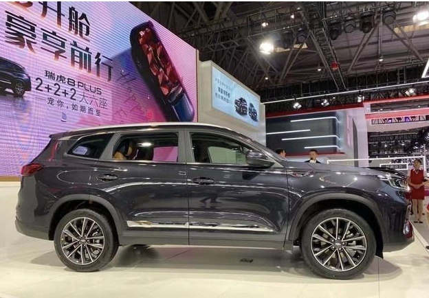 三胎家庭可以考虑 14.59万-15.29万 奇瑞瑞虎8 PLUS六座版上市
