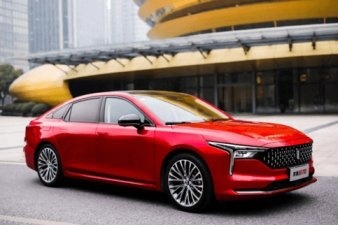第三代奔腾B70双十二钜惠！新国民家轿名副其实