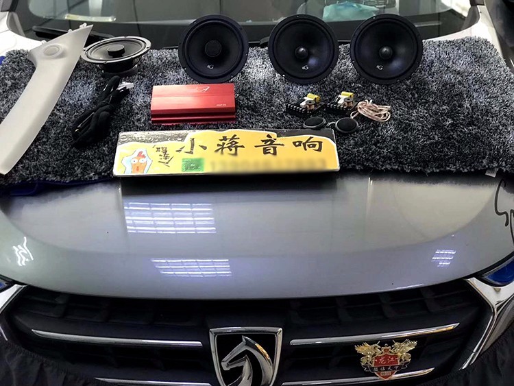 哈尔滨专业汽车音响改装，哈尔滨小蒋改装宝骏510汽车音响