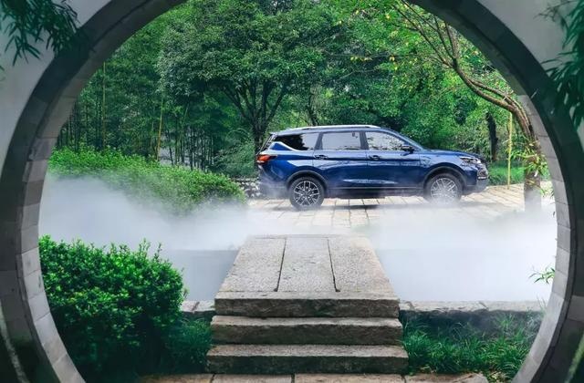 越级搭载2.0T+8AT动力组合，科赛GT售13.28万起