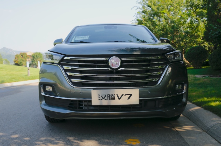 你说10万的MPV买不来豪华舒适？汉腾V7：对不起我来晚了