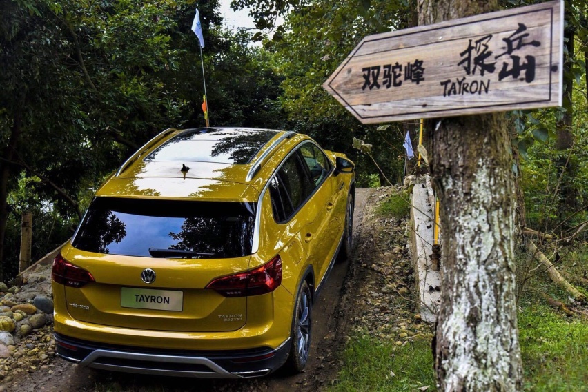 始于路虎，兴于国产，汽车“透视”功能，到底是噱头还是真香？