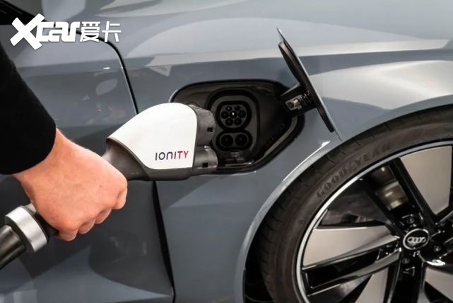 奥迪e-tron GT团灭了特斯拉，以一种非常欧洲人的方式​