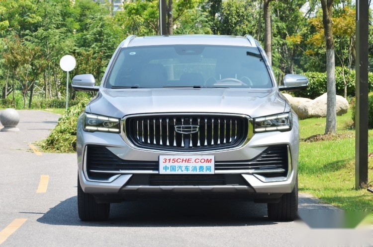 2021年让人印象深刻的车，凡尔赛C5 X再次上榜