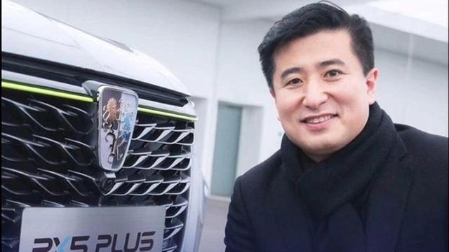 荣威换了俩车标，但新车标其实不重要