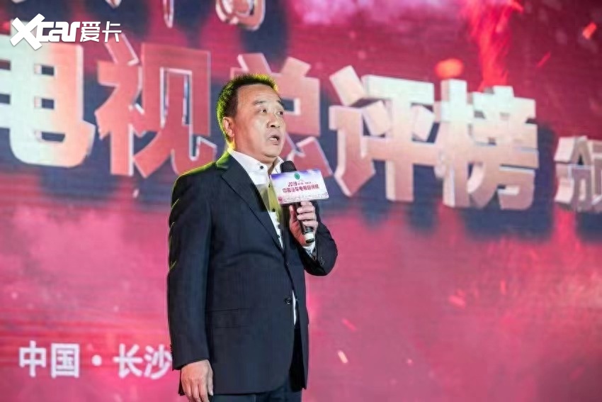 专访车舞飞扬巴金山：讲好中国汽车故事，有的放矢转型-爱卡汽车爱咖号