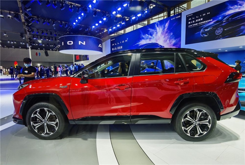 国产车性能变弱 丰田RAV4双擎E+怎么了？