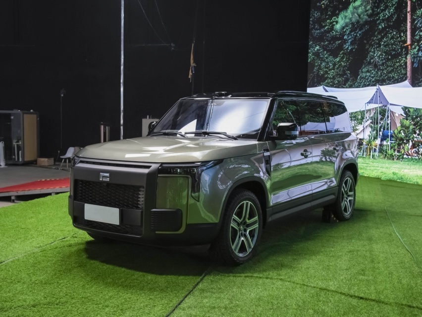北汽推出增程SUV，外观像仰望U8，内饰像理想L8，这是哪一出？