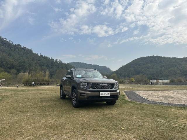 2.0T+智能四驱+差速锁，哈弗二代大狗越野表现如何呢？