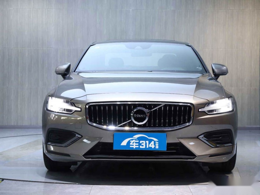 林肯Z对比沃尔沃S60这两款你更喜欢谁？