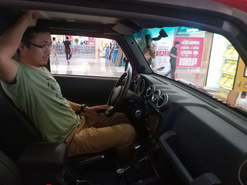 这辆粗糙的越野大玩具买车还不用摇号，体验皮卡版北京BJ40