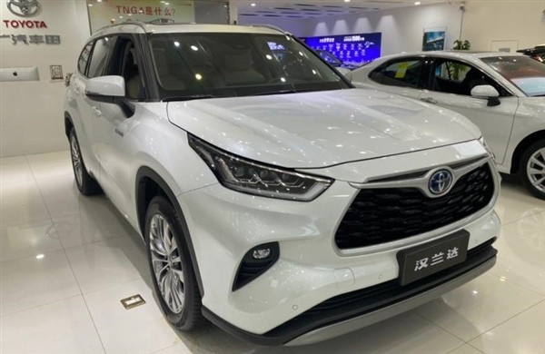四驱的MPV，偏家用风丰田赛那，能动摇别克GL8？
