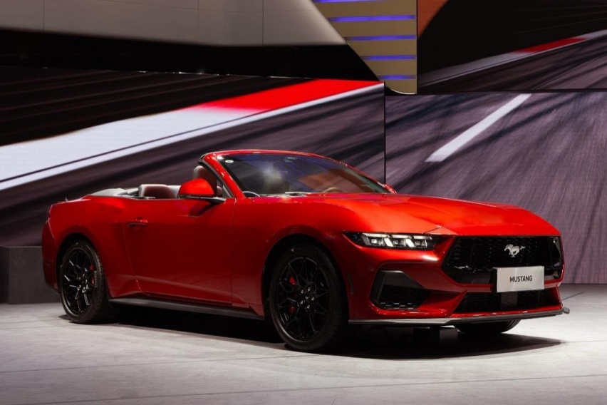 全新福特Mustang®敞篷运动版亮相北京车展