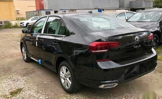 新款大众POLO三厢版海外实拍 提供两种动力系统