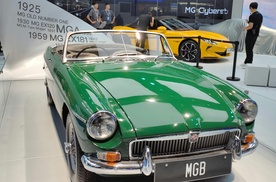 名爵1962年的双门敞篷MGB，我在成都车展看到了！