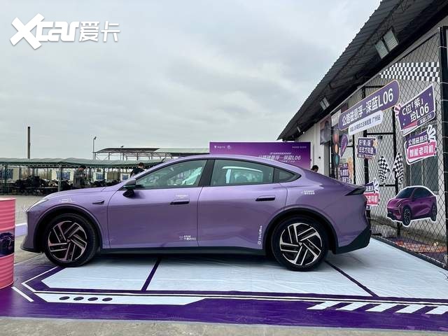 深蓝L06试驾:先靠颜值吸引我,再靠底盘和智驾把我“留住”