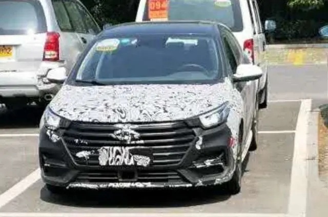 全新艾瑞泽GX:奇瑞的颜值担当,也要大众化了?