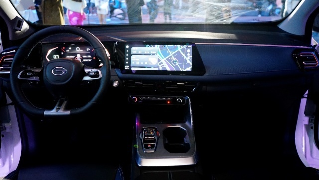 国民神车请靠边！看完这辆实用SUV，10万以下谁还买电车