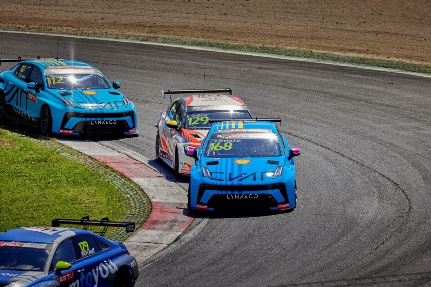 2023TCR世界巡回赛意大利站领克车队斩获一亚一季！