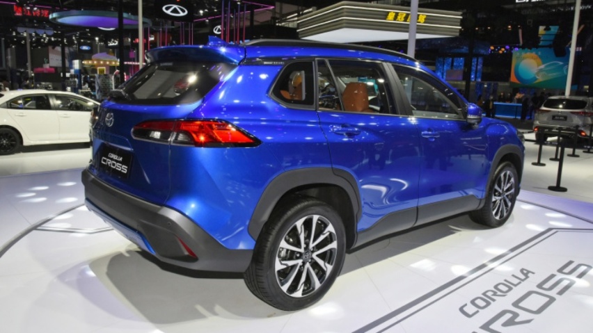 15万预算买家用SUV，选丰田紧凑型，还是本田小型？
