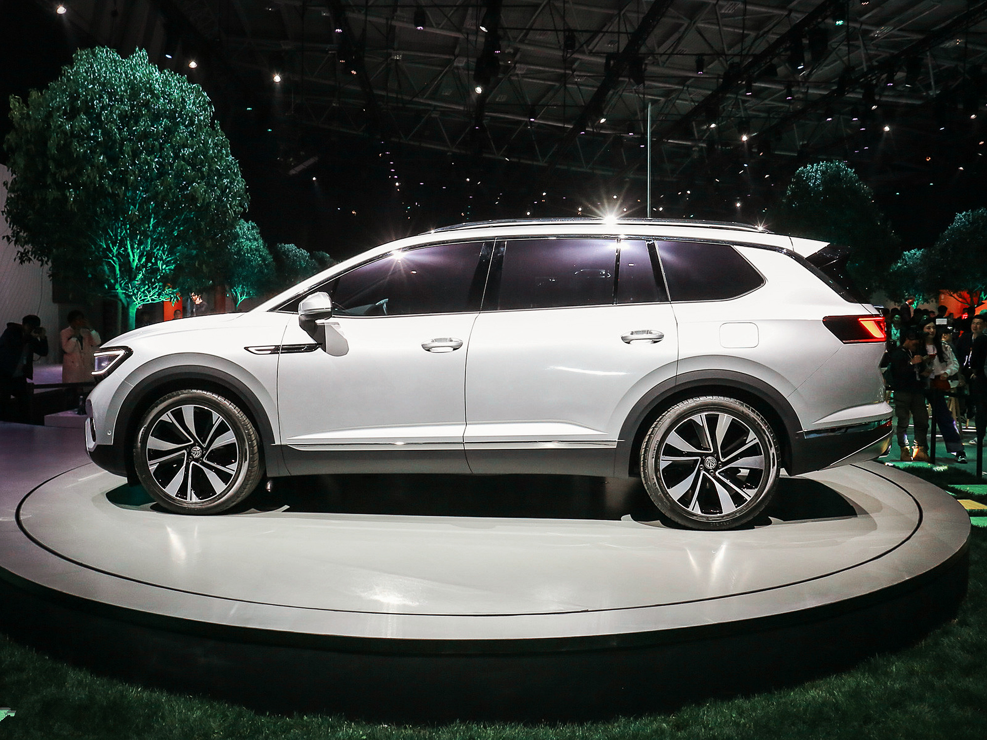 ;���Ķ������ˣ�һ���������콢SUV�ǳ���������5.1�ף�