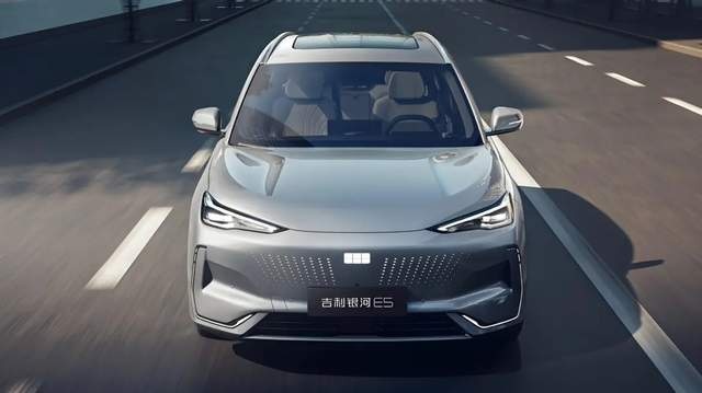 吉利银河E5与哪吒X怎么选
