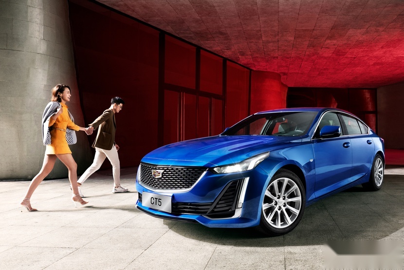 2021款凯迪拉克CT5新增尊贵型 售价32.27万元