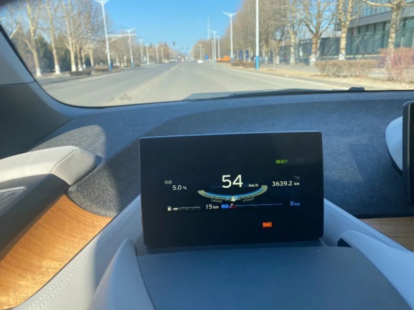 BMW i3 ：回到未来