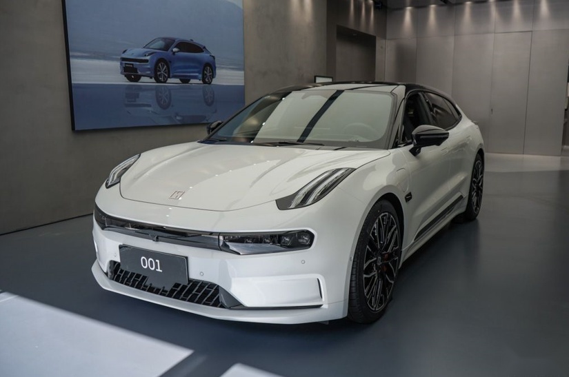 实力对决，极氪001与特斯拉Model 3P该怎么选？