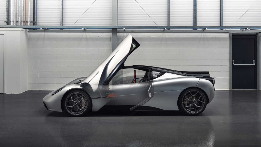 gordon-murray-automotive-t.50-door-function.jpg