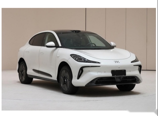 定位中型SUV，智己LS6实车曝光
