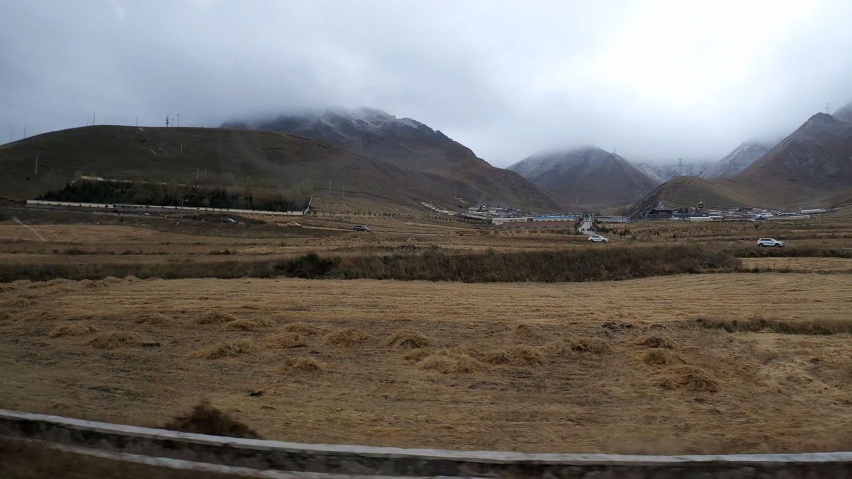 借力奔腾T99 畅享攀爬拉脊山口 游历黄河沿线之旅