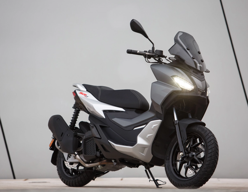 中小排量运动ADV踏板，阿普利亚SR GT200详解，家族外观性能强劲
