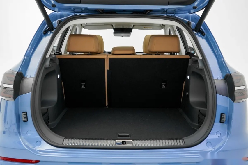 真正的豪华中型SUV，气场不逊奥迪Q5L，18万多就配2.0T+8AT