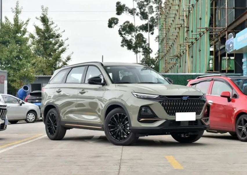 性价比很高的国产SUV，欧尚X7 PLUS，外观和内饰有升级