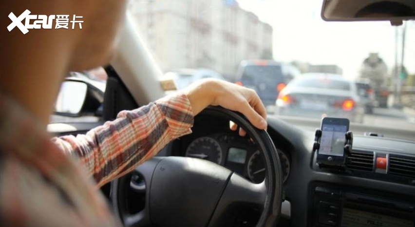 判断司机开车水平高低,看4点就可以了,不行别上车