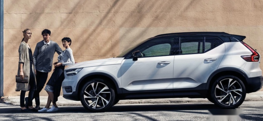 沃尔沃XC40降了6万的,还看奥迪Q3吗?