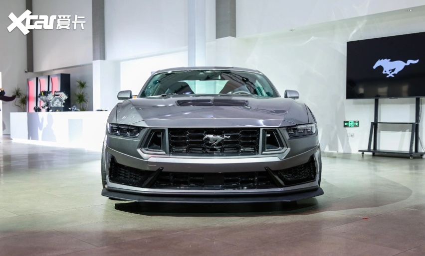 手动挡加5.0升大v8!野马dark horse车型即