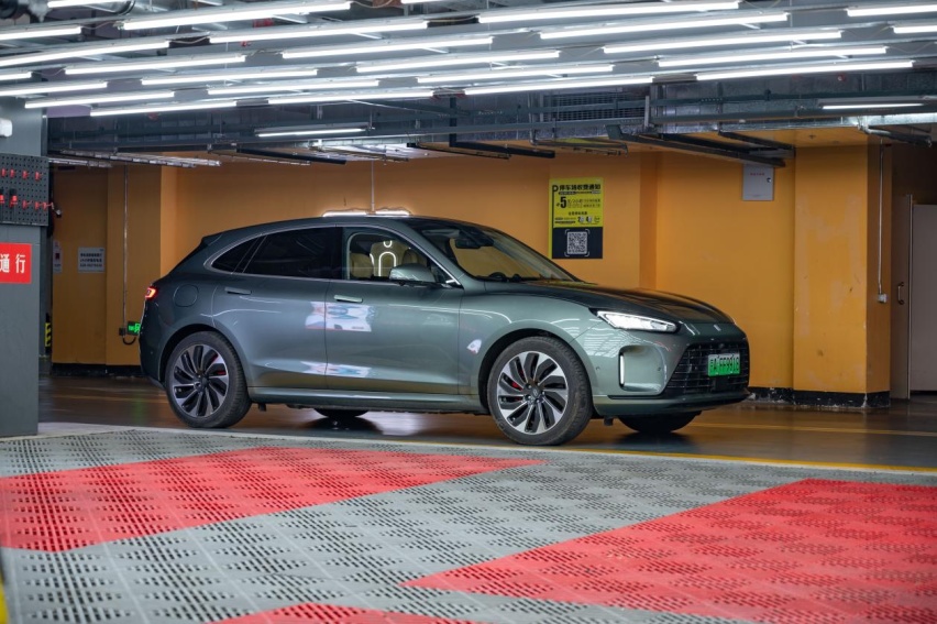 30万级高端新能源SUV，试驾问界M5，能否后来居上？