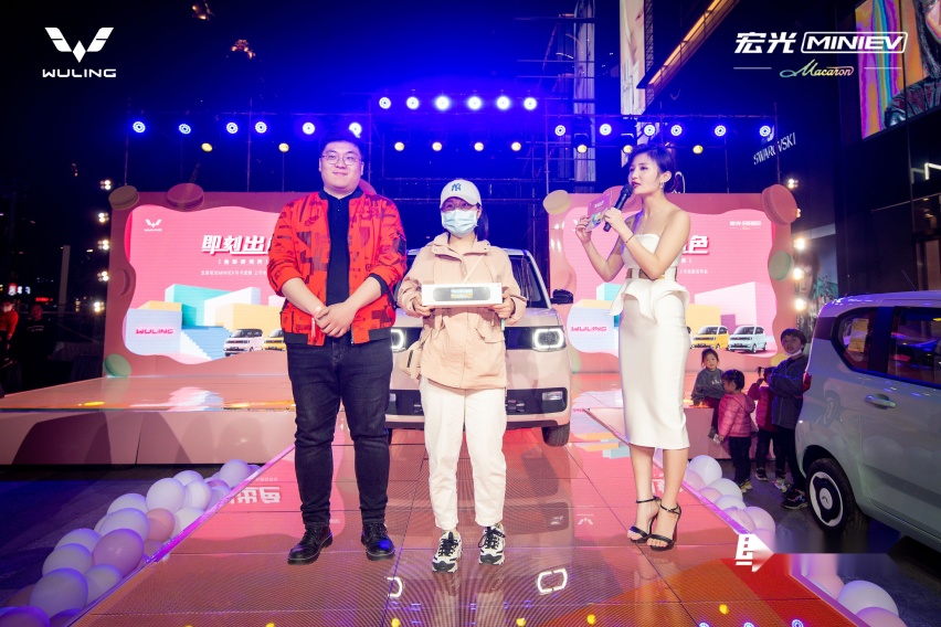 五菱宏光MINIEV马卡龙版上市品鉴会燃爆郑州