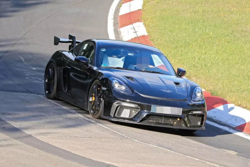 搭5.0T V8，3.7秒破百，捷豹F-Type R性能版