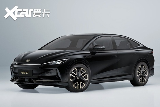 与众07正式上市 售价12.99-13.99万元