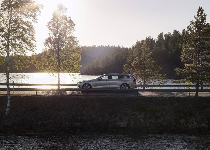 Volvo-V60-2019-1024-3a.jpg