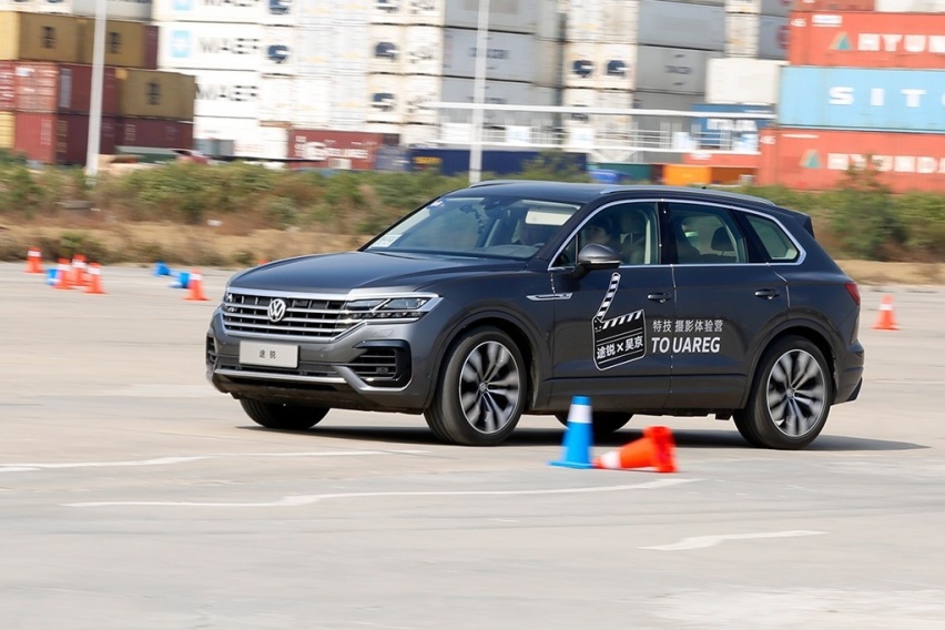 为什么是最具性价比豪华SUV？试驾全新大众途锐