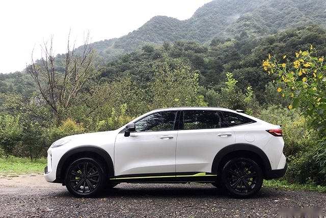 人类高质量运动SUV 深度试驾哈弗H6S
