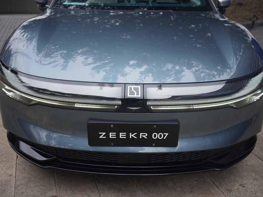小米SU7对手真不多！跟极氪007单练，胜算有多大？
